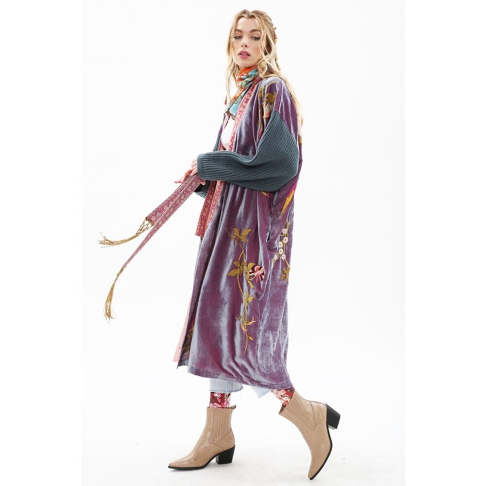 SOLD Aratta Grape Jam Size Large Something Magical Velvet Coat - Picture 4 of 8